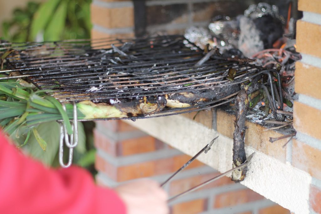 Vols gaudir d’un cap de setmana amb els amics i menjar una calçotada a l’aire lliure? Les cases del Grup Cal Jafra són ideals per a grups i famílies!